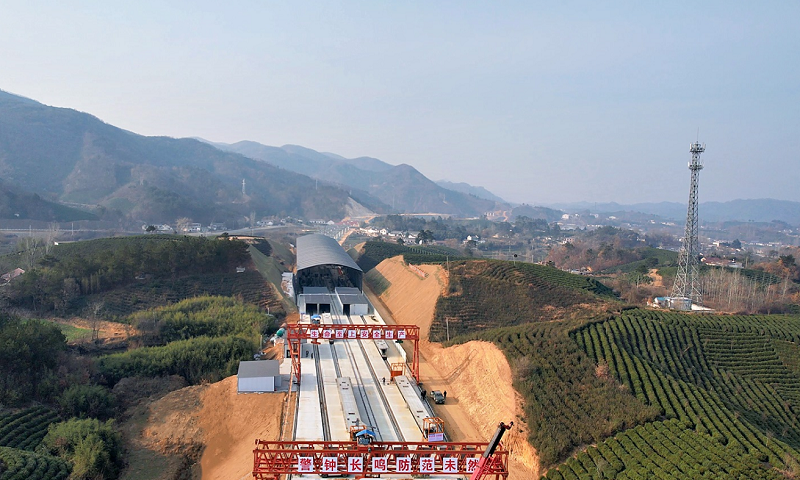 1713401532460.png 河南省首个山岭重丘区集约化现代化预制梁场圆满完成使命任务2.png