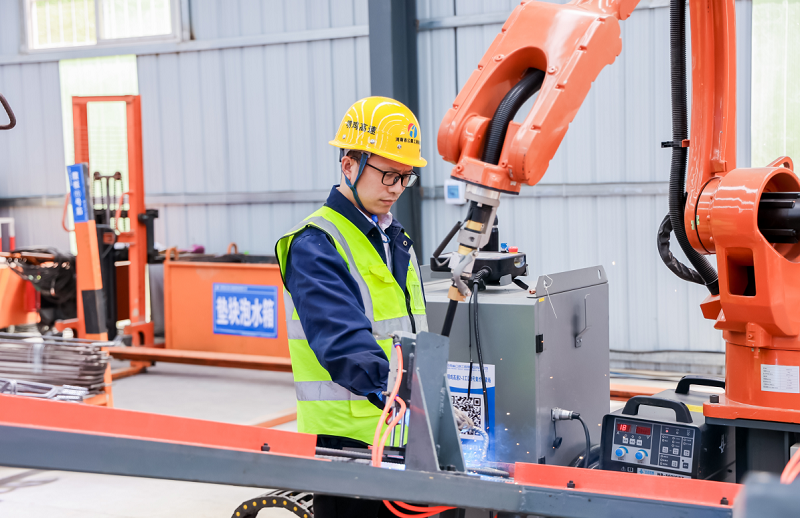 1713401579841.png 河南省首个山岭重丘区集约化现代化预制梁场圆满完成使命任务4.png